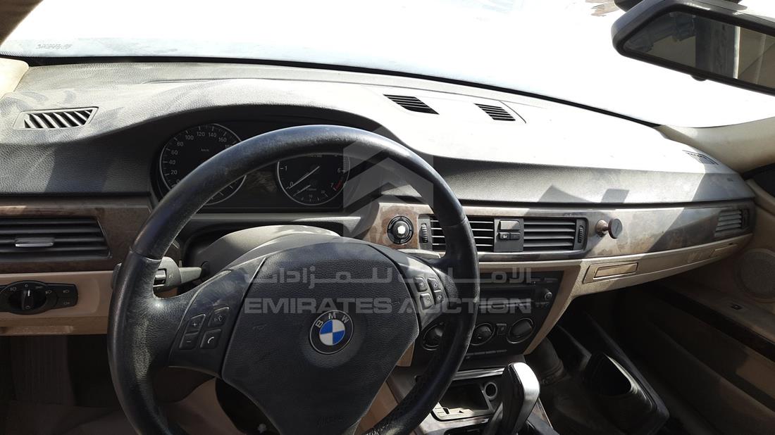 Photo 14 VIN: WBAVG71008A050148 - BMW 320I 