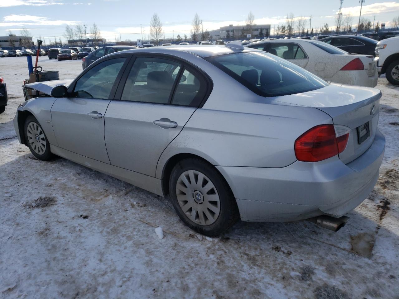 Photo 1 VIN: WBAVH13537KC96223 - BMW 3ER 