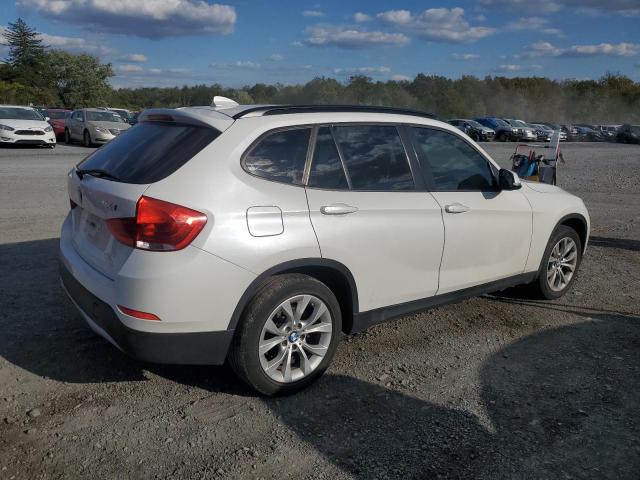 Photo 2 VIN: WBAVL1C50DVR81835 - BMW X1 XDRIVE2 