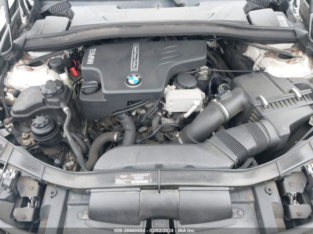 Photo 9 VIN: WBAVL1C50EVR93078 - BMW X1 