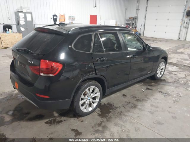 Photo 3 VIN: WBAVL1C50EVY15610 - BMW X1 