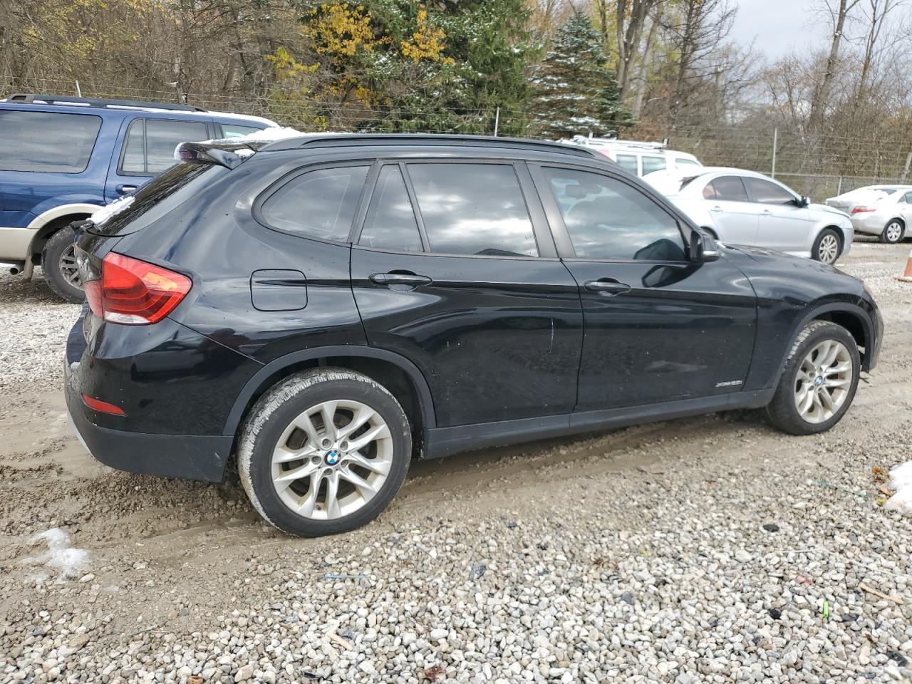 Photo 2 VIN: WBAVL1C50FVY40623 - BMW X1 