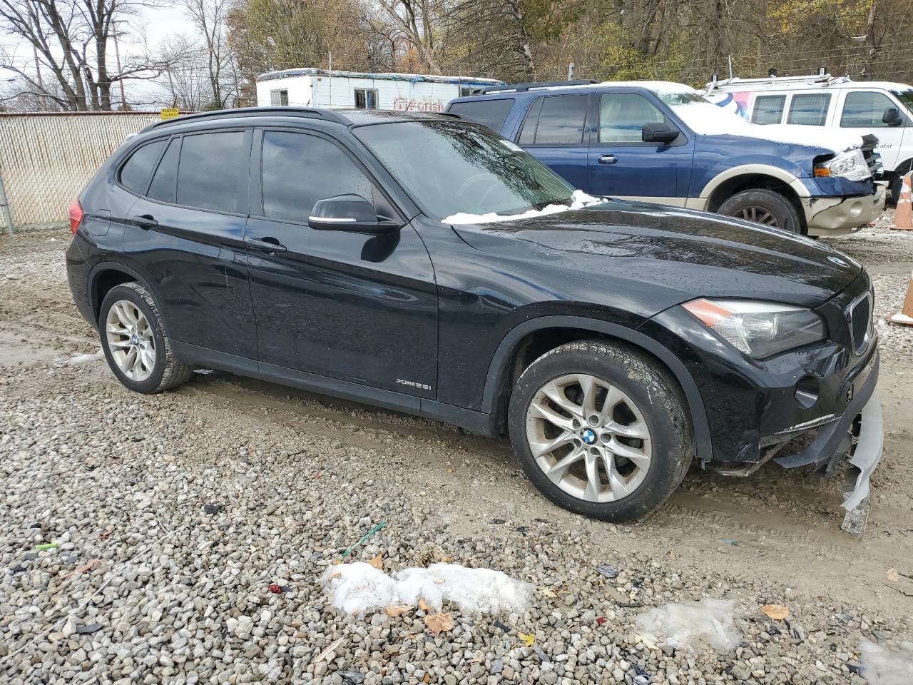 Photo 3 VIN: WBAVL1C50FVY40623 - BMW X1 