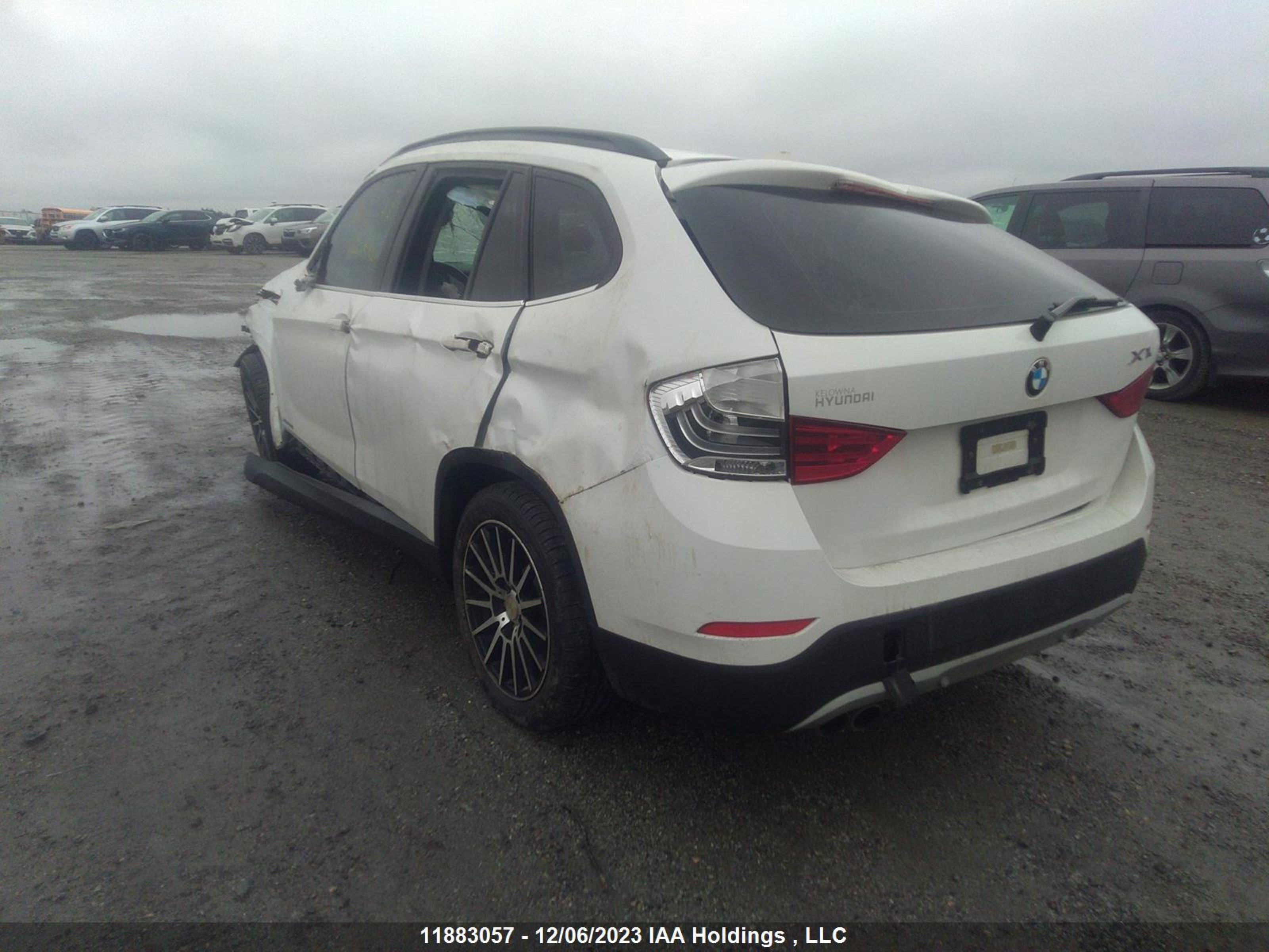 Photo 2 VIN: WBAVL1C51EVR94465 - BMW X1 