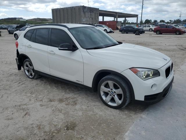 Photo 3 VIN: WBAVL1C51EVR94613 - BMW X1 