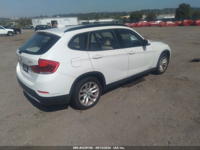 Photo 3 VIN: WBAVL1C51FVY38461 - BMW X1 