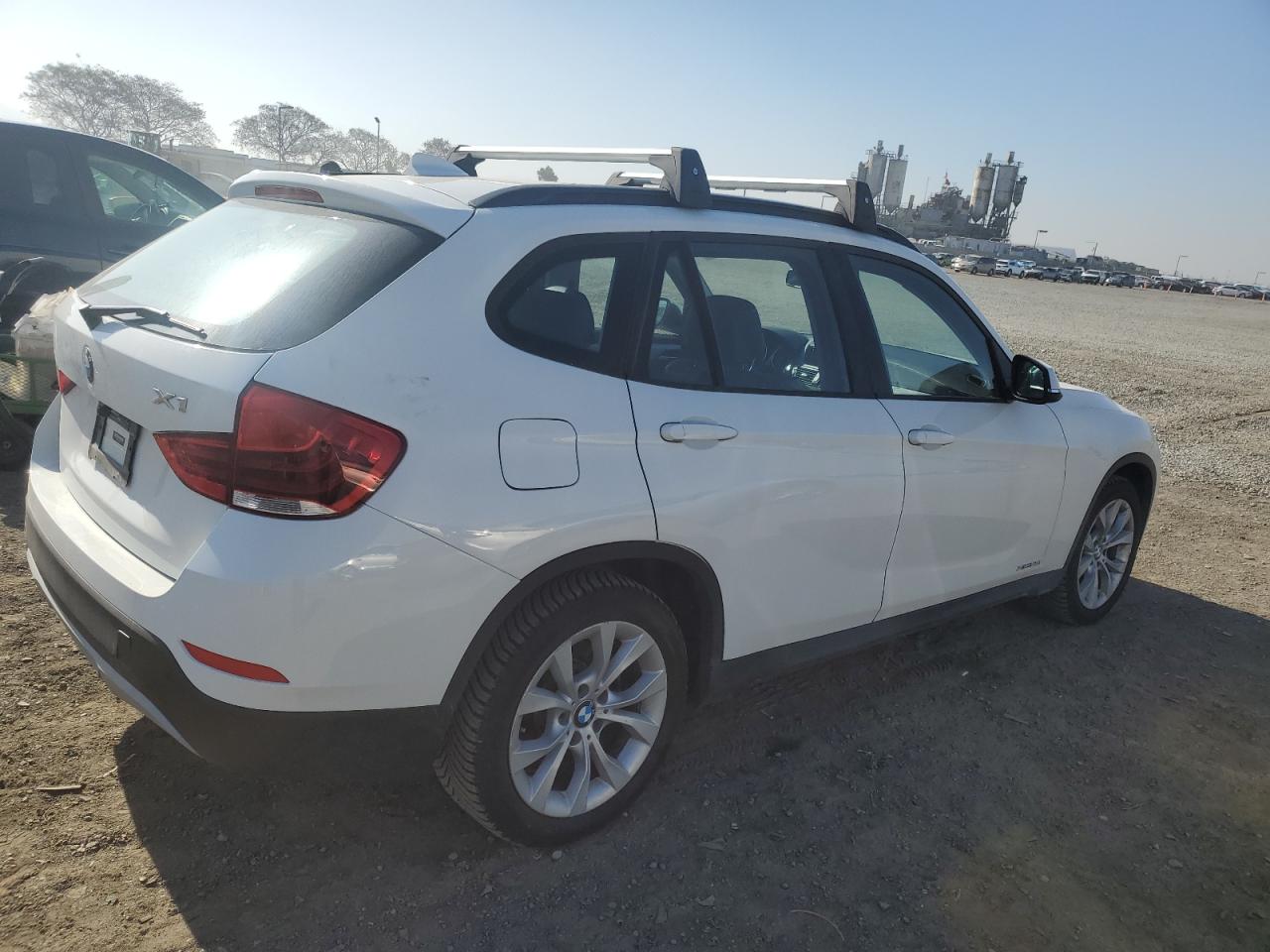 Photo 2 VIN: WBAVL1C52EVY10327 - BMW X1 