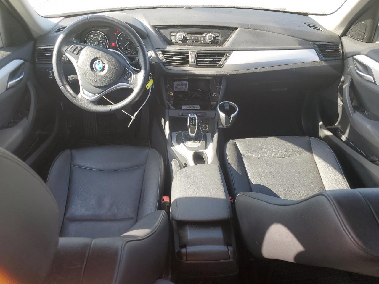 Photo 7 VIN: WBAVL1C52EVY10327 - BMW X1 