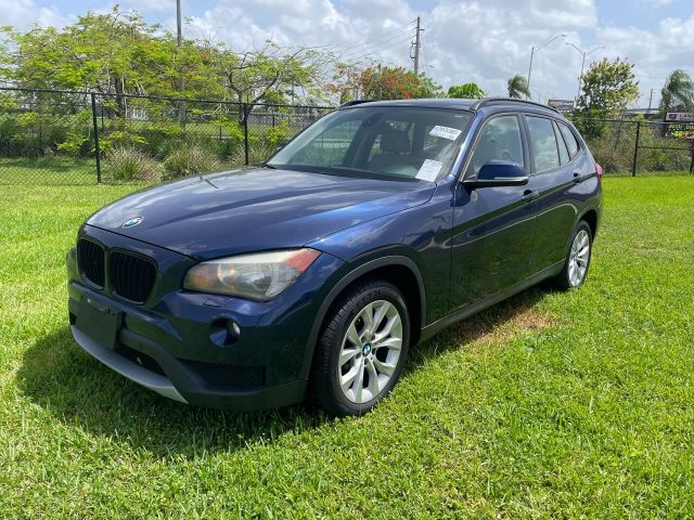 Photo 1 VIN: WBAVL1C52EVY13275 - BMW X1 