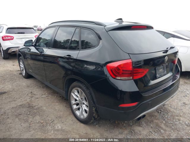 Photo 2 VIN: WBAVL1C52FVY28263 - BMW X1 