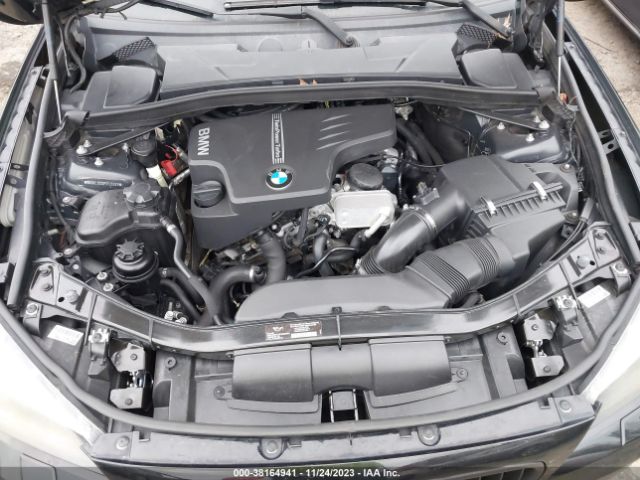 Photo 9 VIN: WBAVL1C52FVY28263 - BMW X1 