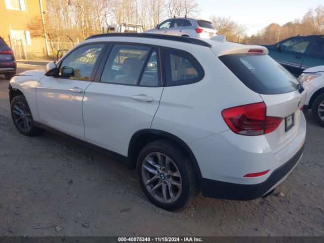 Photo 2 VIN: WBAVL1C52FVY30966 - BMW X1 