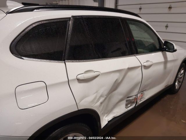 Photo 5 VIN: WBAVL1C52FVY33138 - BMW X1 