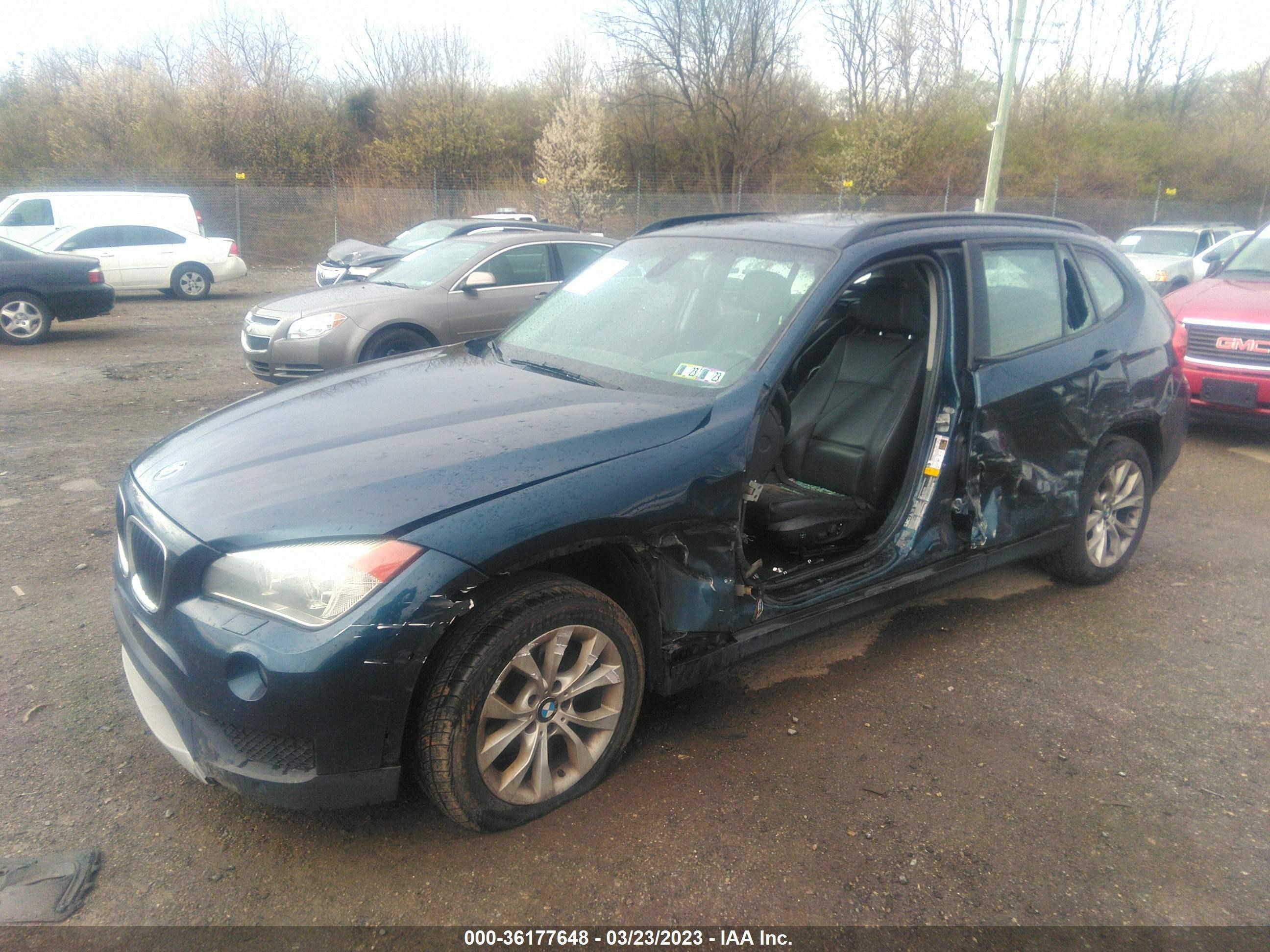 Photo 1 VIN: WBAVL1C53EVY12040 - BMW X1 