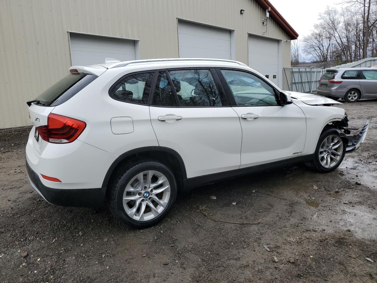 Photo 2 VIN: WBAVL1C53FVY25534 - BMW X1 