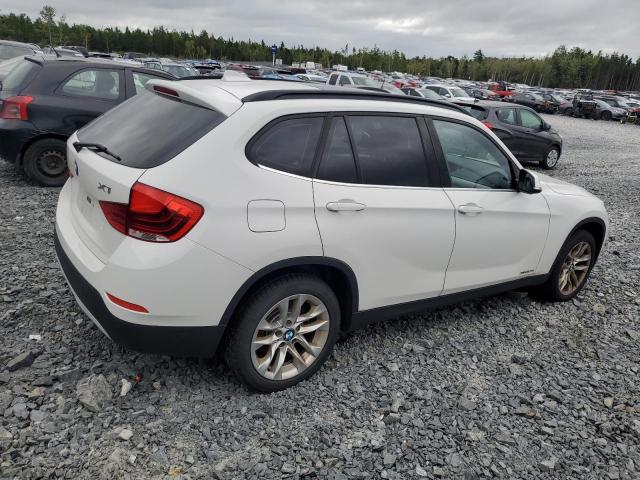 Photo 2 VIN: WBAVL1C53FVY34444 - BMW X1 