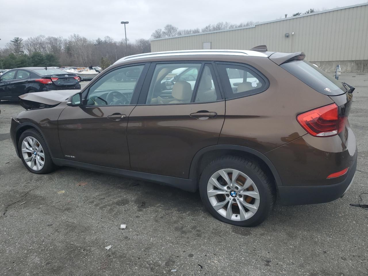 Photo 1 VIN: WBAVL1C54EVY17408 - BMW X1 