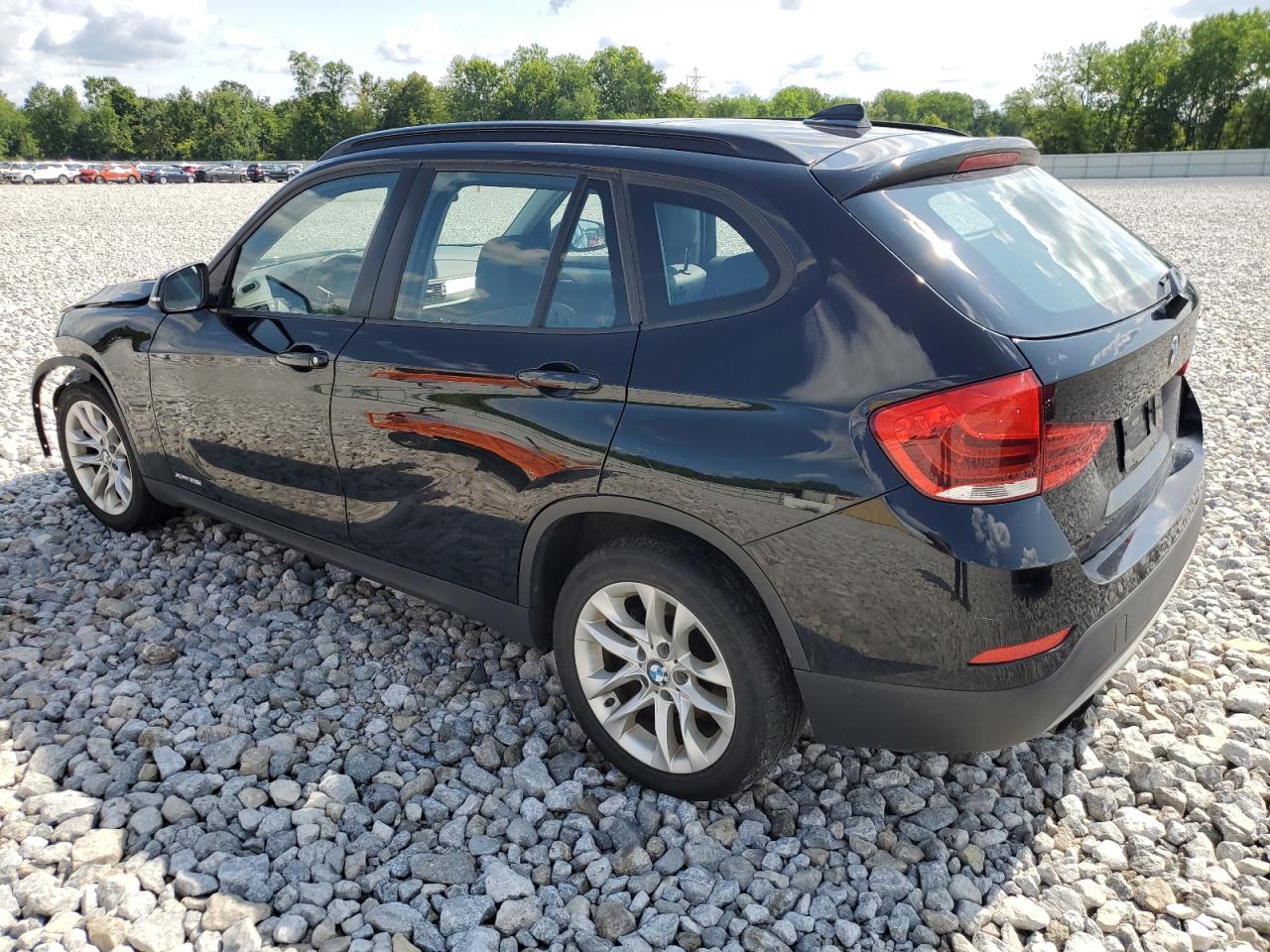 Photo 1 VIN: WBAVL1C54FVY31603 - BMW X1 