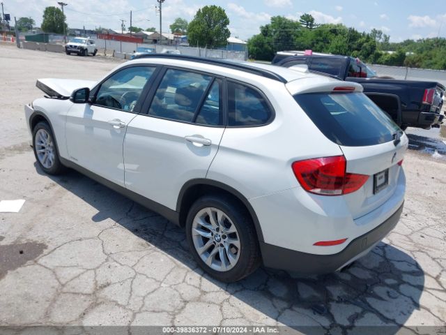 Photo 2 VIN: WBAVL1C54FVY31908 - BMW X1 