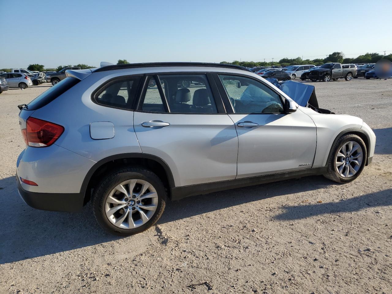 Photo 2 VIN: WBAVL1C55EVY22519 - BMW X1 