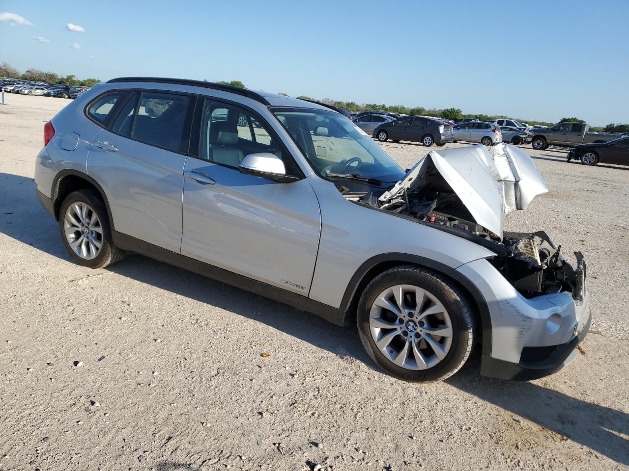 Photo 3 VIN: WBAVL1C55EVY22519 - BMW X1 