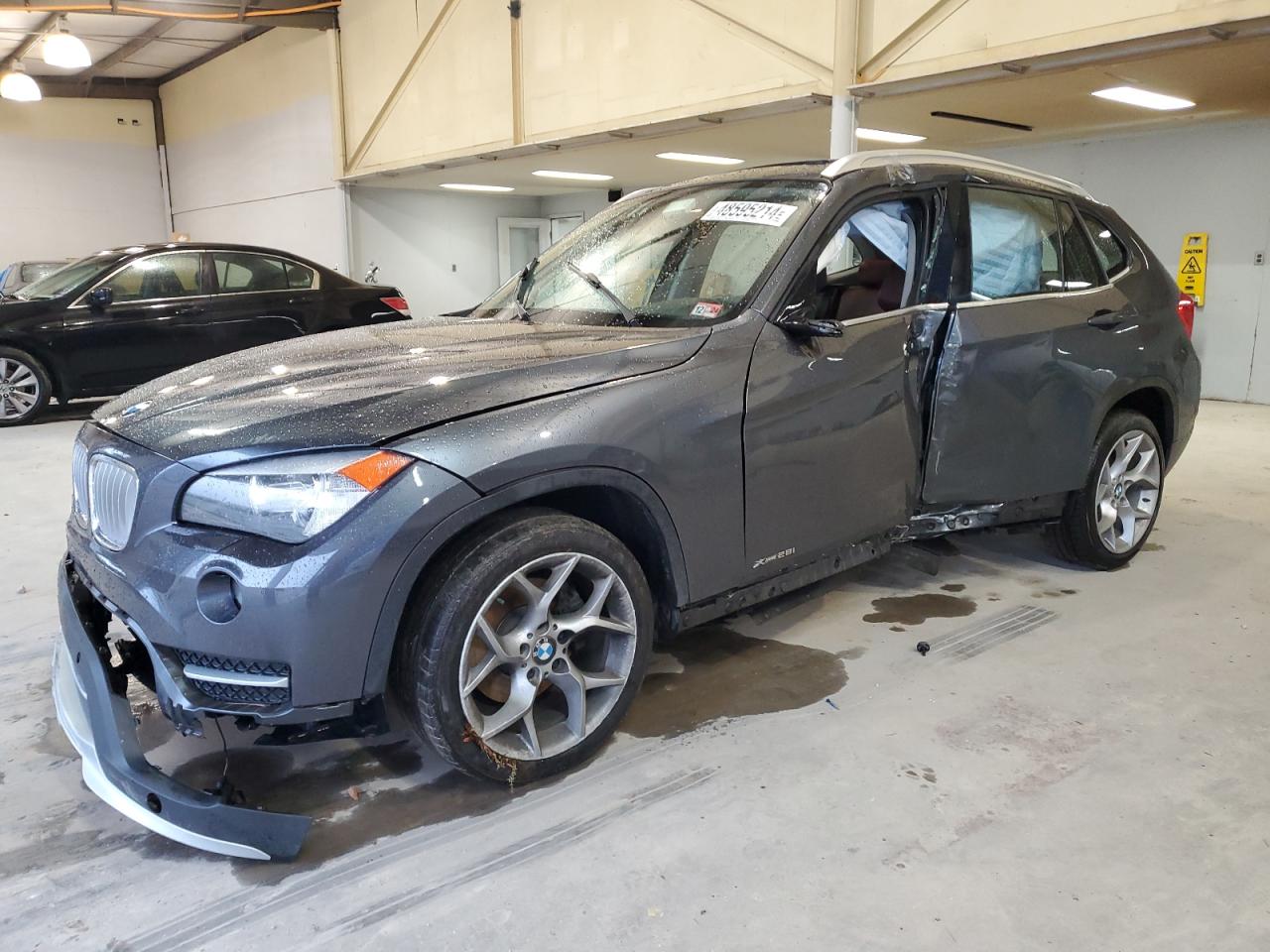 Photo 0 VIN: WBAVL1C55FVY34865 - BMW X1 