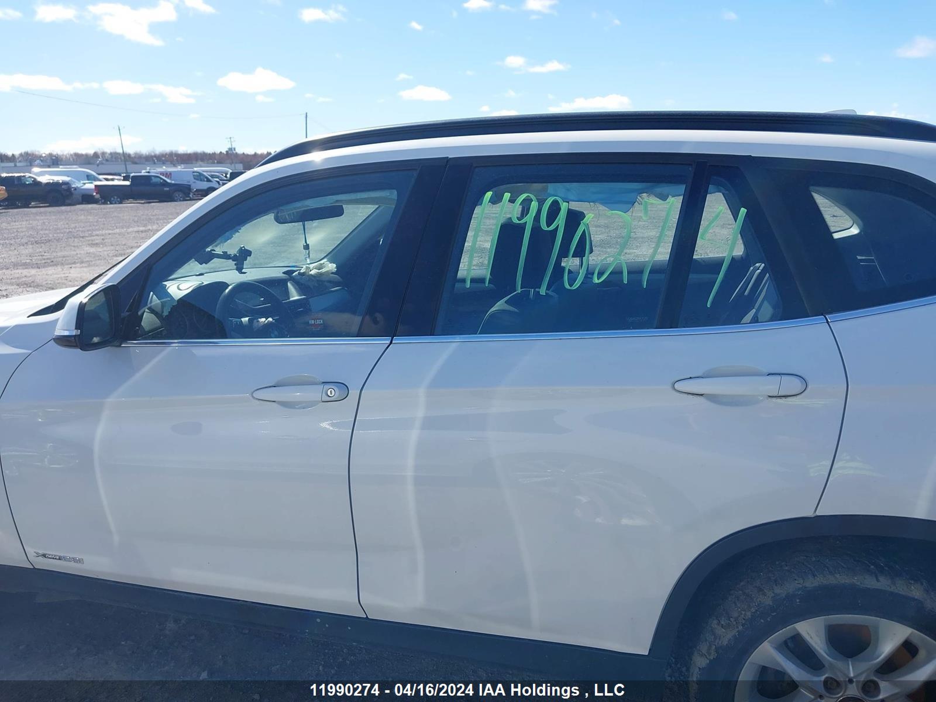 Photo 13 VIN: WBAVL1C55FVY38785 - BMW X1 