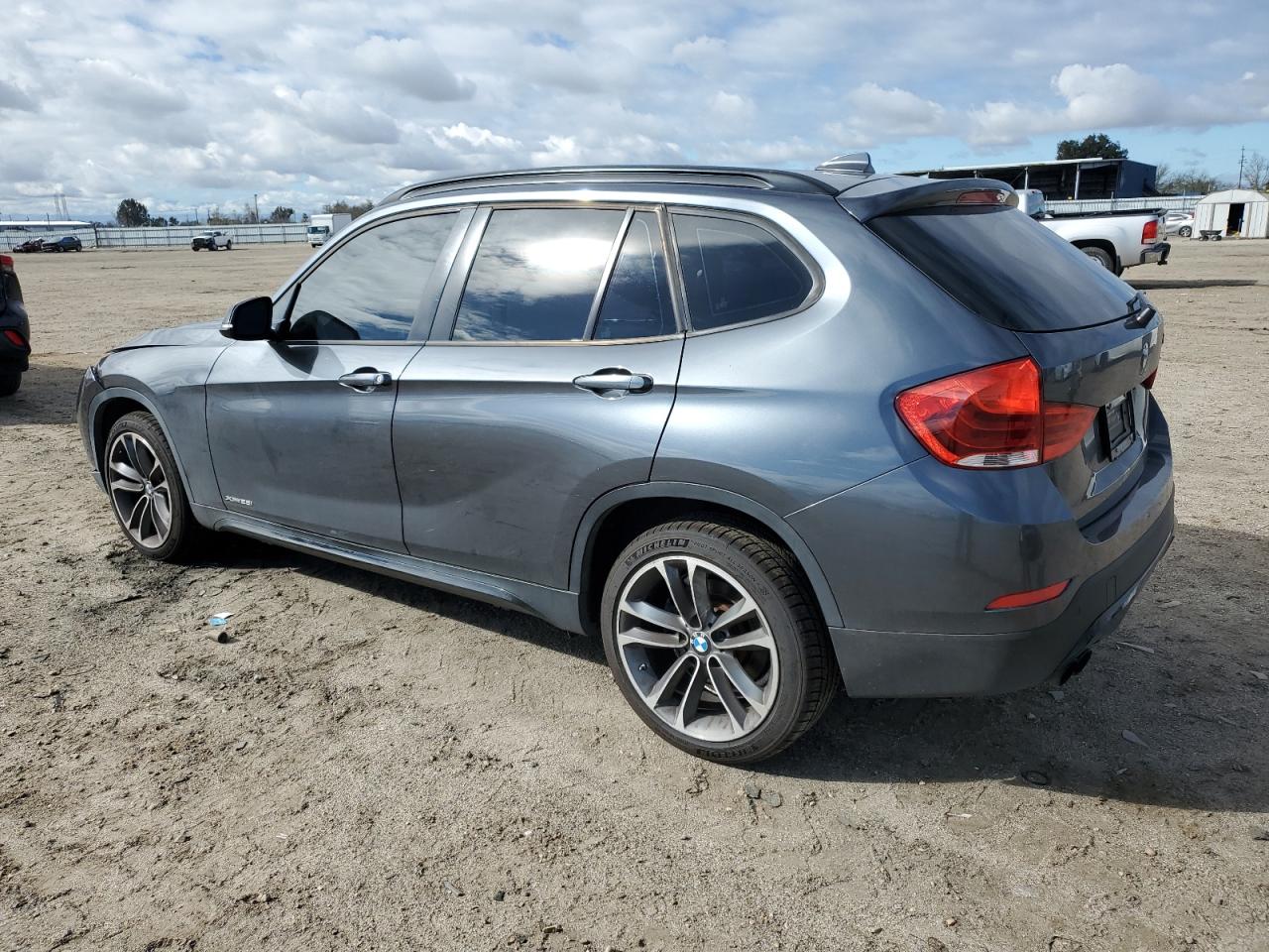 Photo 1 VIN: WBAVL1C56DVR82150 - BMW X1 