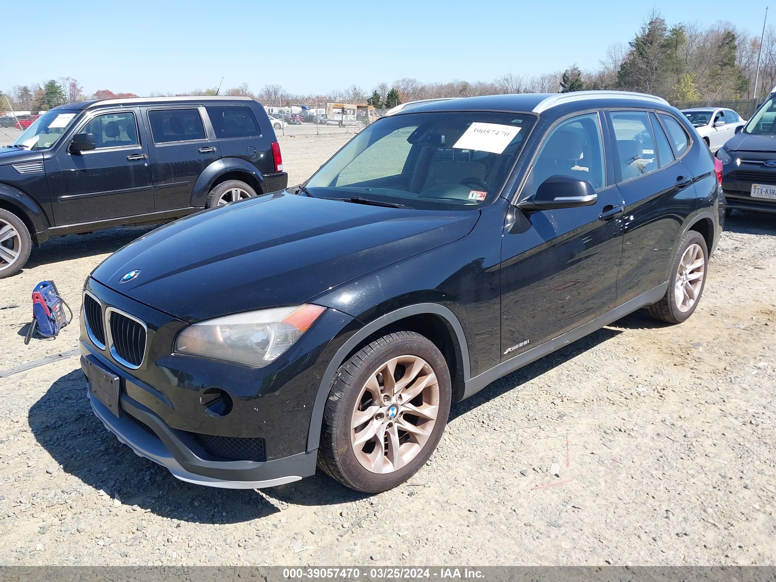 Photo 1 VIN: WBAVL1C56FVY24619 - BMW X1 