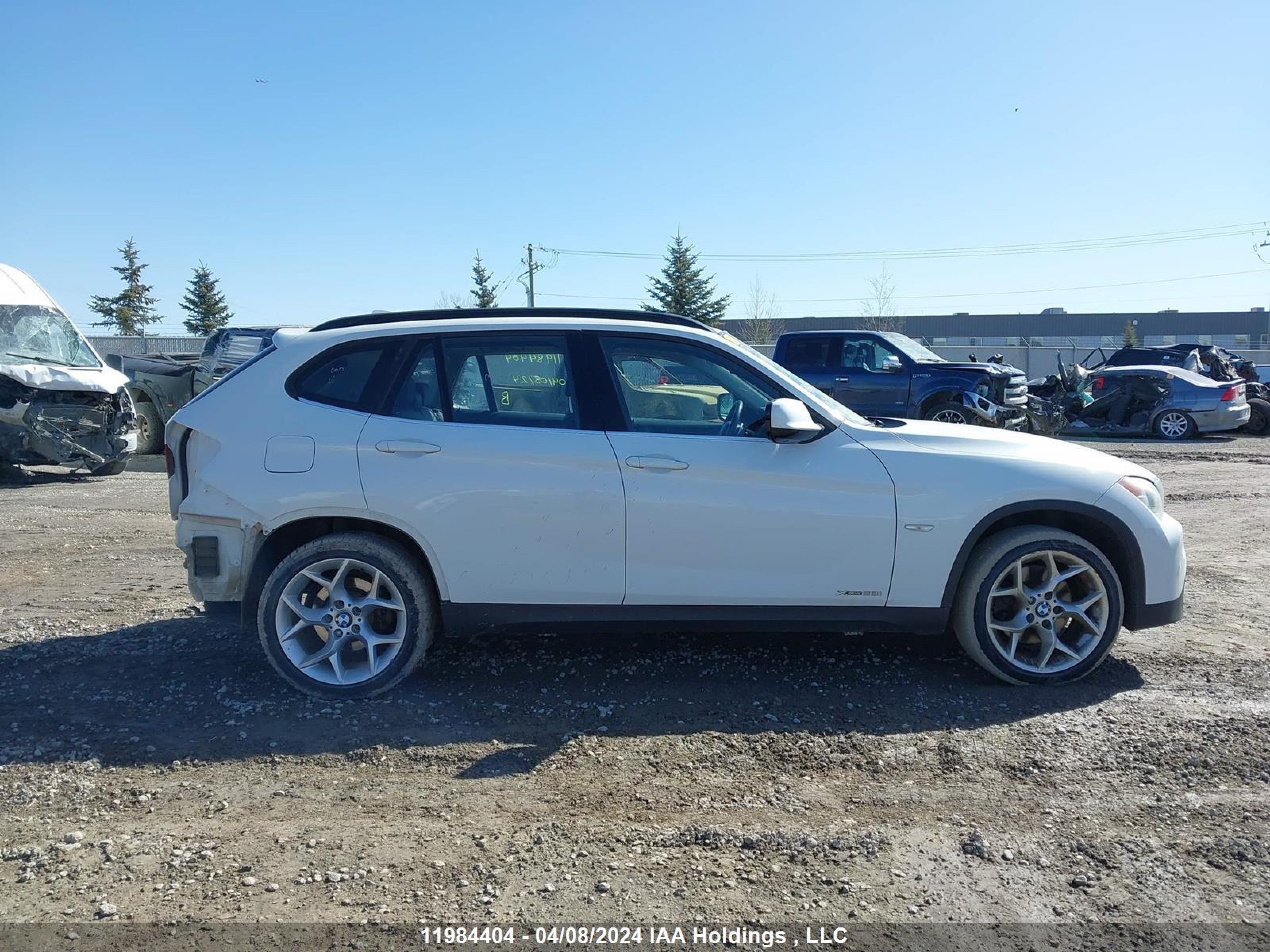 Photo 13 VIN: WBAVL1C57CVR75903 - BMW X1 