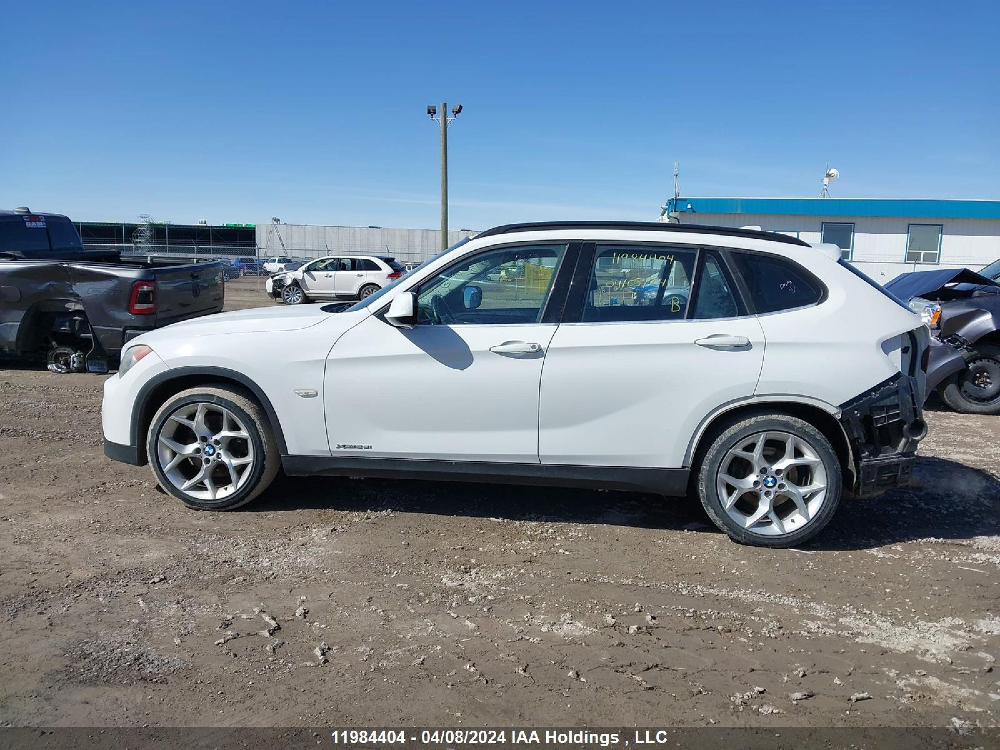 Photo 14 VIN: WBAVL1C57CVR75903 - BMW X1 