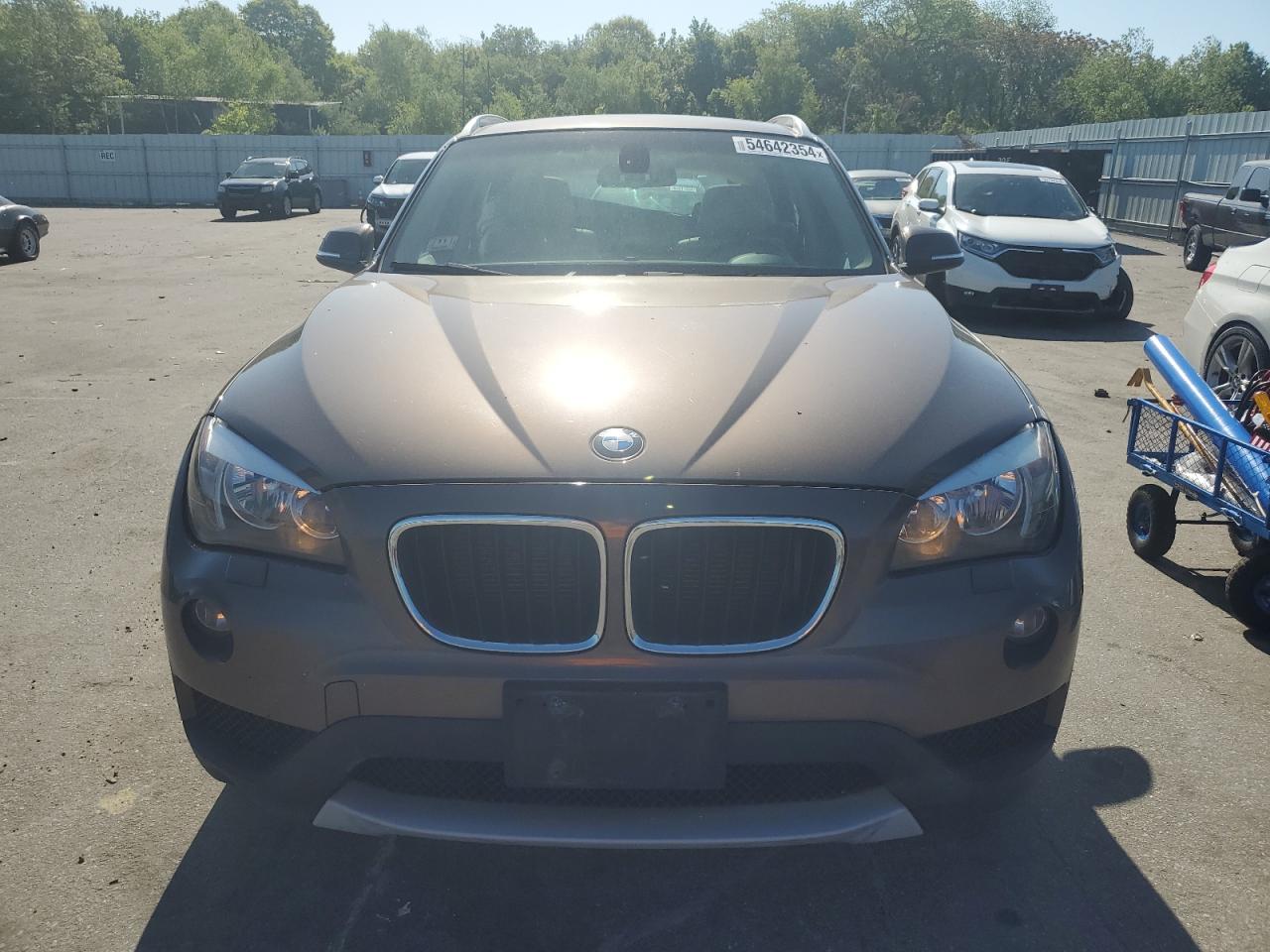 Photo 4 VIN: WBAVL1C57DVR92461 - BMW X1 