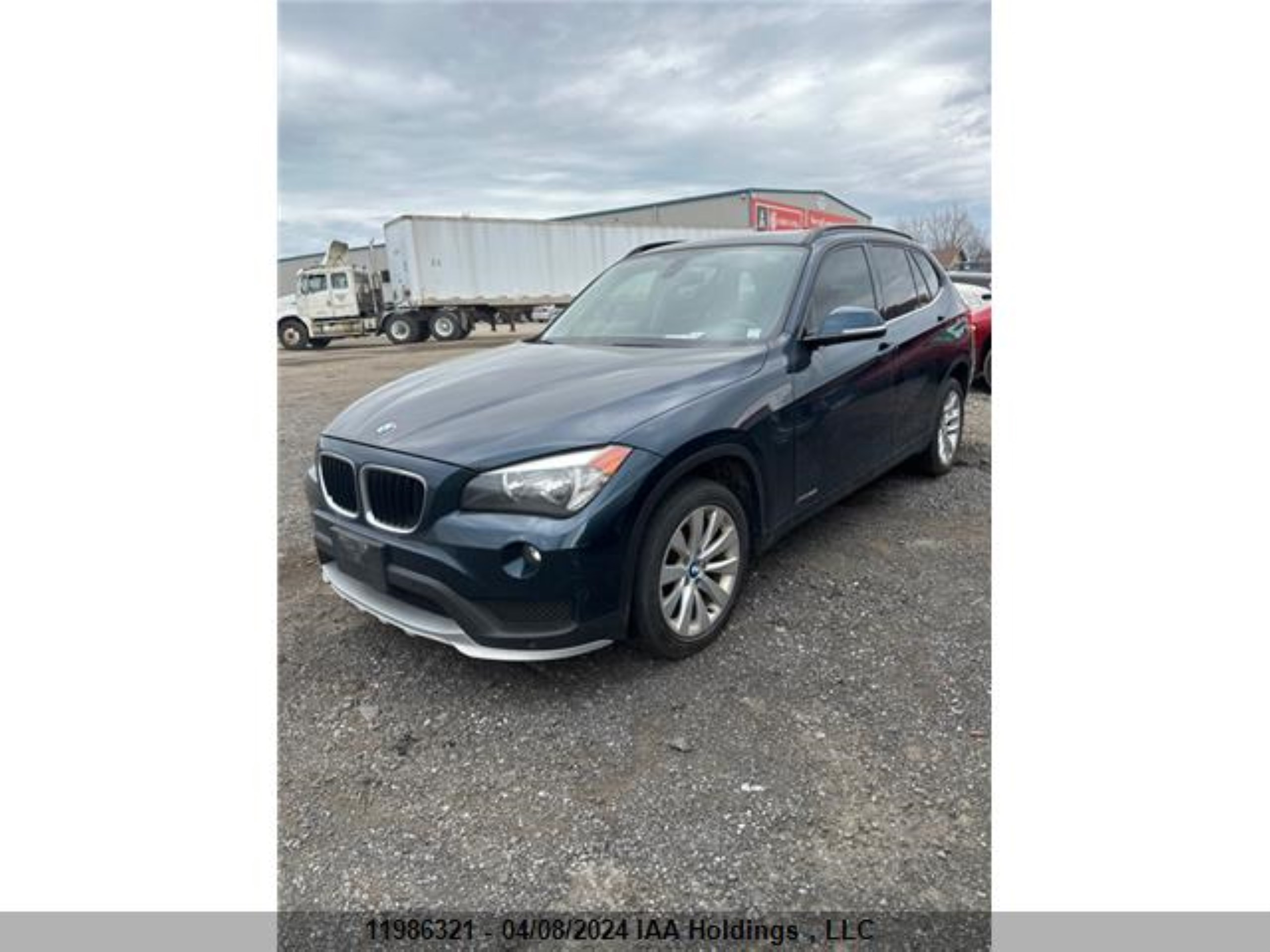 Photo 1 VIN: WBAVL1C58FVY29790 - BMW X1 