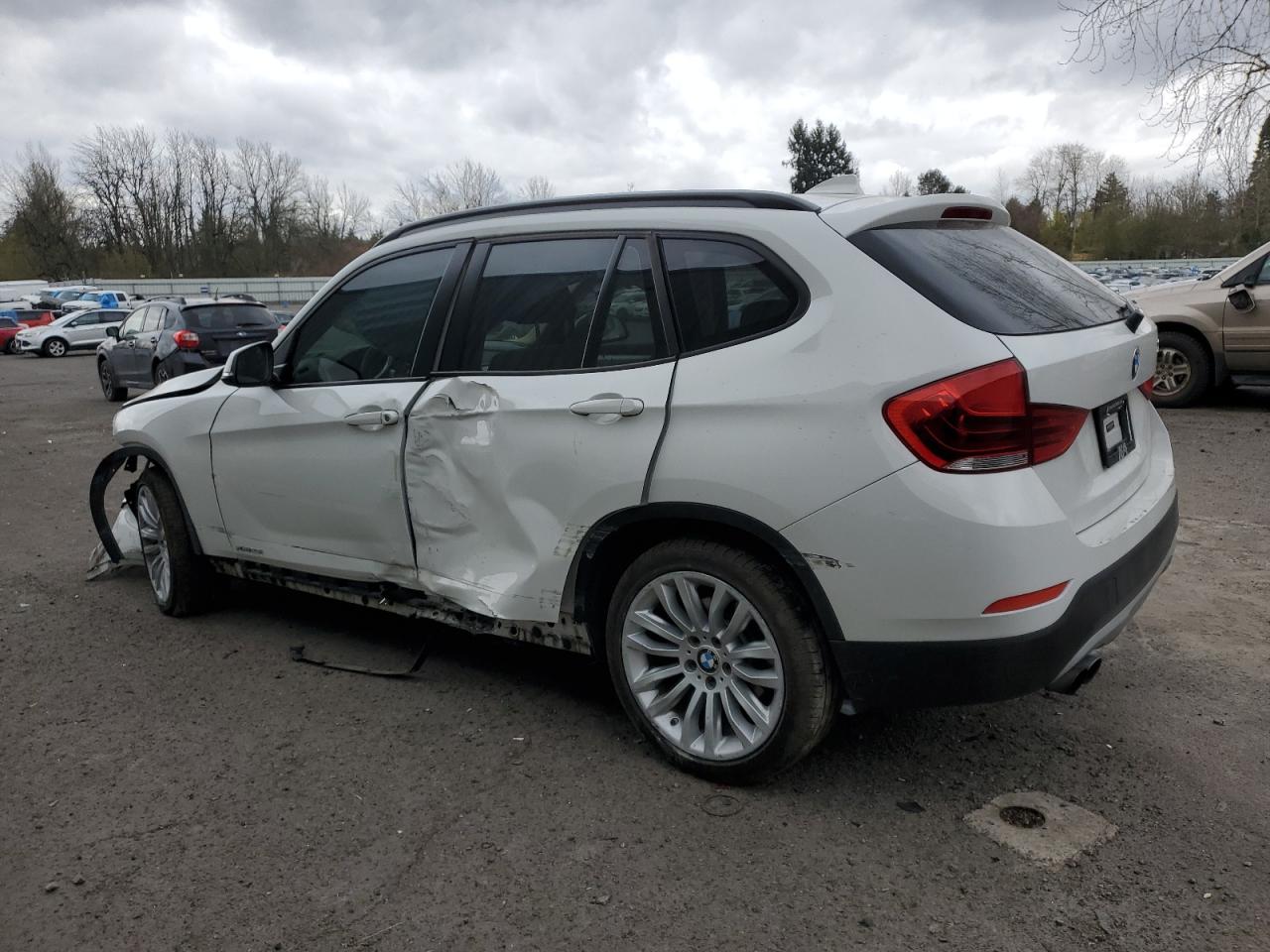 Photo 1 VIN: WBAVL1C59FVY28020 - BMW X1 