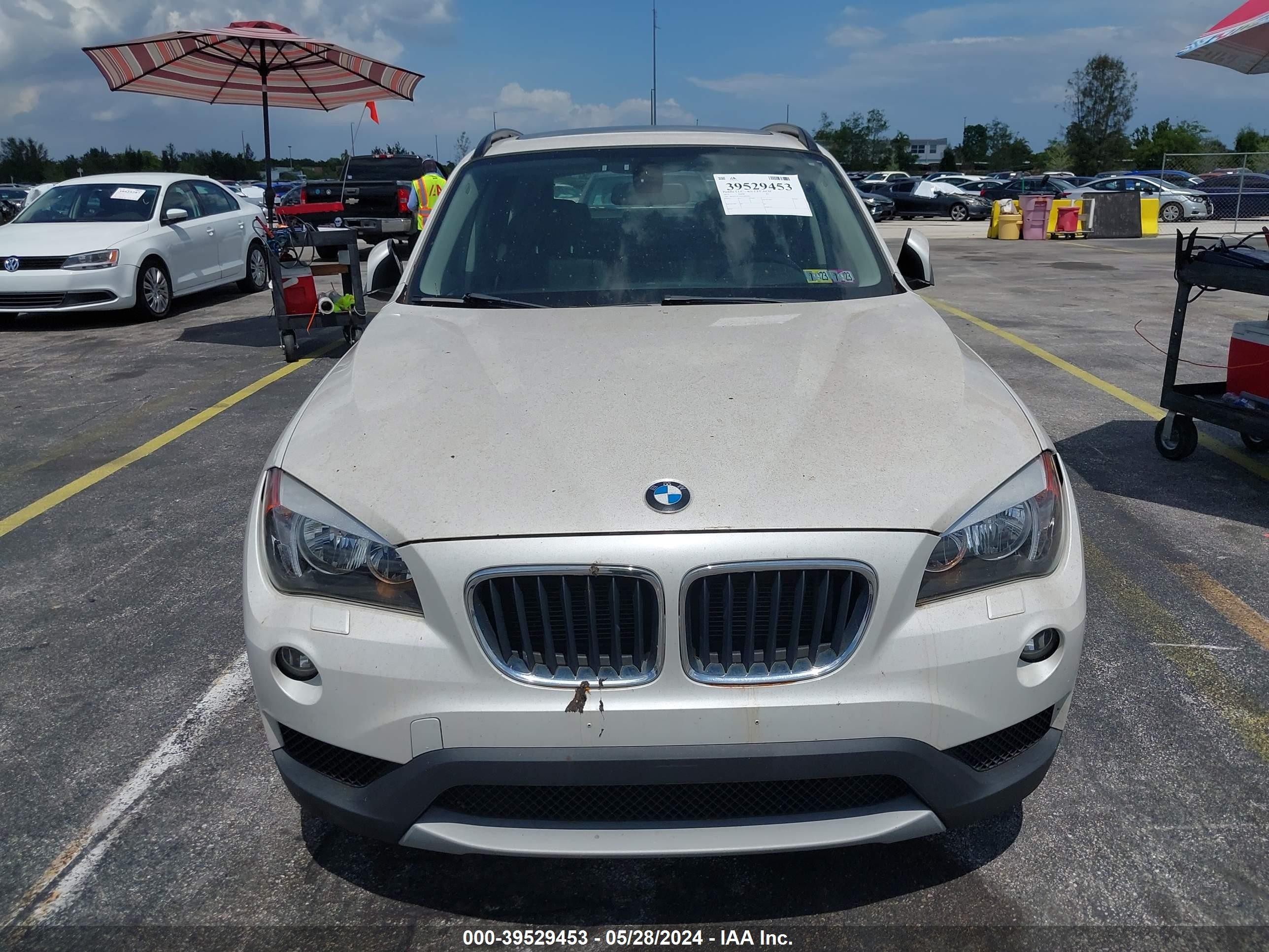 Photo 5 VIN: WBAVL1C5XDVR81891 - BMW X1 