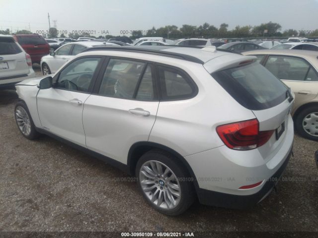 Photo 2 VIN: WBAVL1C5XEVY13637 - BMW X1 