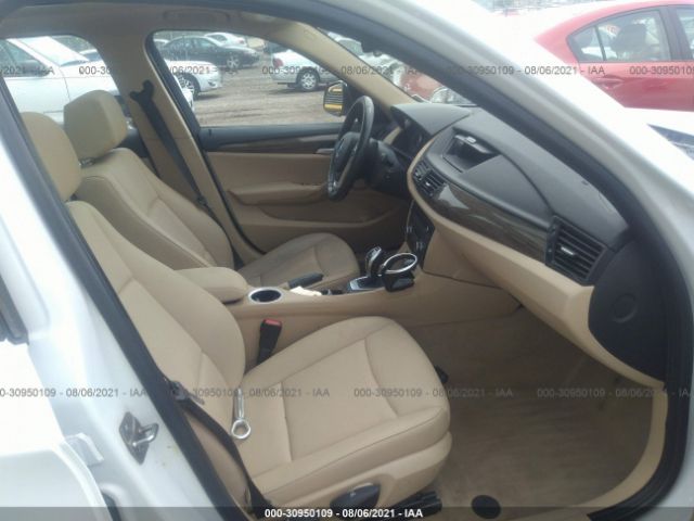 Photo 4 VIN: WBAVL1C5XEVY13637 - BMW X1 