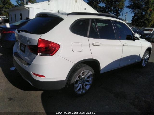 Photo 3 VIN: WBAVL1C5XFVY27815 - BMW X1 