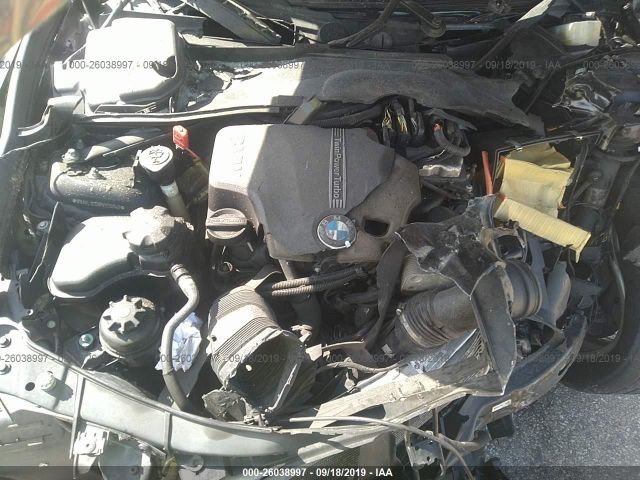 Photo 9 VIN: WBAVL1C5XFVY30343 - BMW X1 