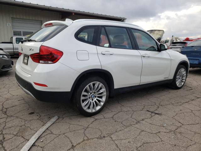 Photo 2 VIN: WBAVL1C5XFVY30777 - BMW X1 