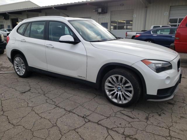 Photo 3 VIN: WBAVL1C5XFVY30777 - BMW X1 