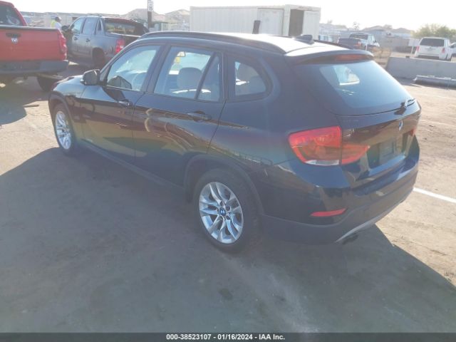 Photo 2 VIN: WBAVL1C5XFVY41102 - BMW X1 