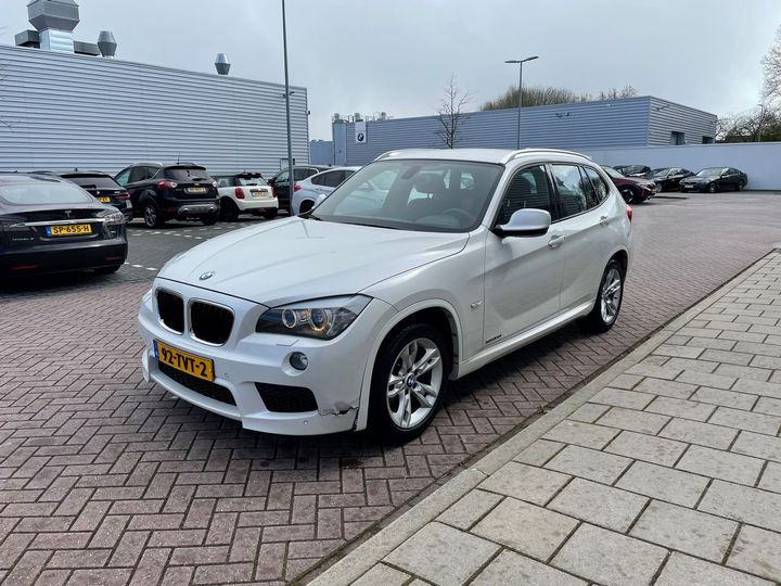 Photo 1 VIN: WBAVL91020VT75419 - BMW X1 