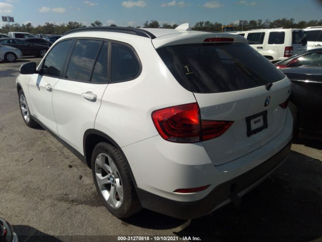 Photo 2 VIN: WBAVM1C50EVW51126 - BMW X1 