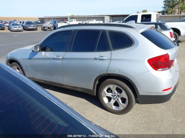 Photo 2 VIN: WBAVM1C50FV315381 - BMW X1 