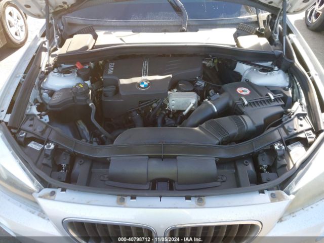 Photo 9 VIN: WBAVM1C50FV315381 - BMW X1 