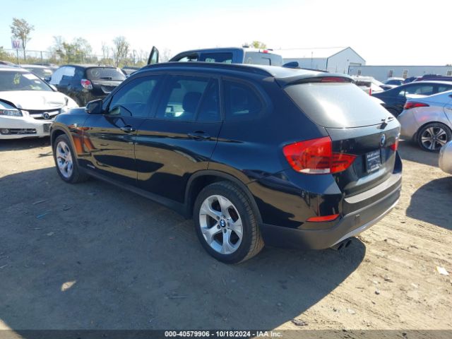 Photo 2 VIN: WBAVM1C50FV317664 - BMW X1 