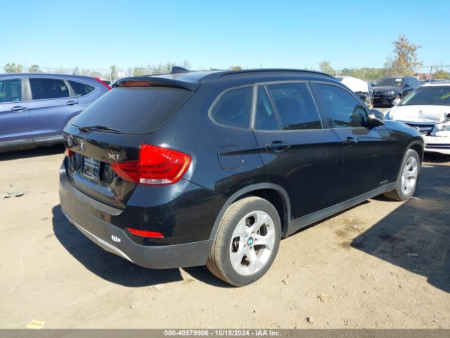 Photo 3 VIN: WBAVM1C50FV317664 - BMW X1 