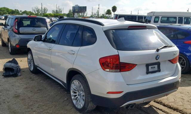 Photo 2 VIN: WBAVM1C50FV498894 - BMW X1 