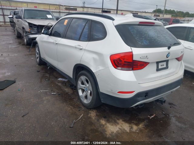 Photo 2 VIN: WBAVM1C50FVW58255 - BMW X1 